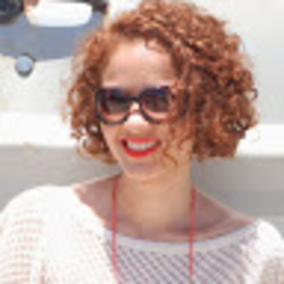 Meet your Posher, Daniella - Picture 1 of 1